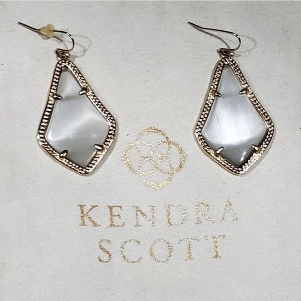 Kendra Scott Alex Drop Earrings Gold White Mother of Pearl Drop Dangle Jewelry